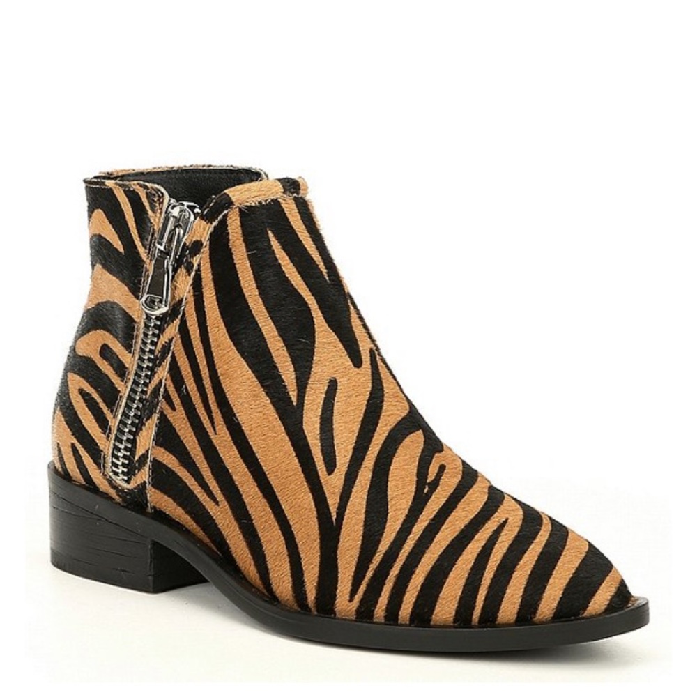 EUC Steve Madden Hickory Tiger booties